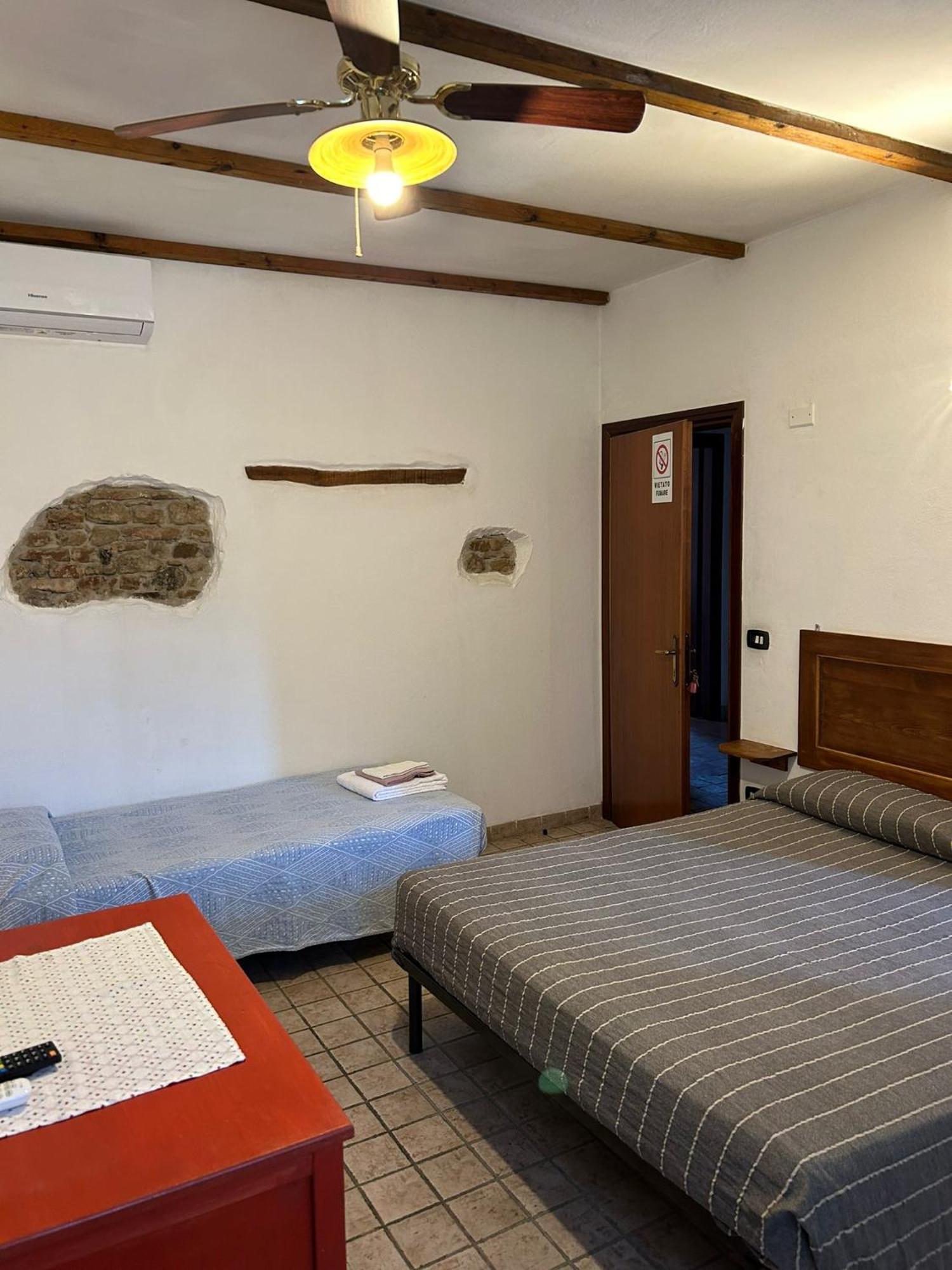 Bed and Breakfast Ca'Silvia à San Savino  Extérieur photo